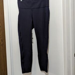 EUC Lululemon 23 inch Leggings